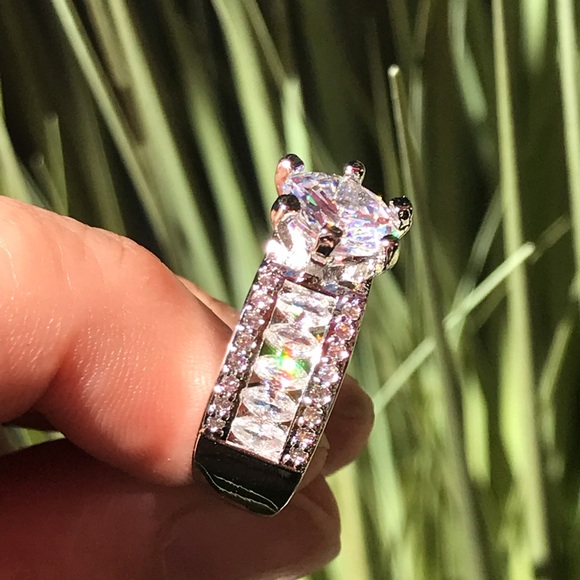 14kWhite Gold over 925 Diamond engagement ring - Picture 11 of 14